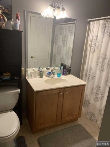 11 Hamburg Tpke, Kinnelon NJ 07405-1541 exterior