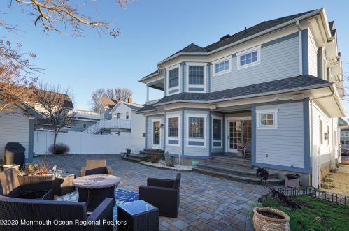 11 Philadelphia Ave, Lavallette NJ 08735-2345 exterior