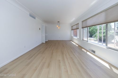 5201 17th St, Tucson AZ  85711-4429 exterior