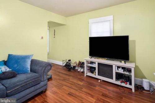 1034 Quinton Ave, Trenton NJ 08629-2402 exterior