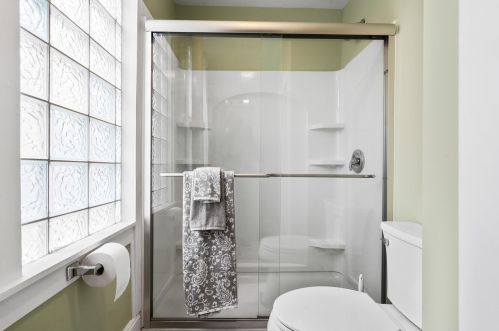 2410 12th St, Milwaukee WI  53215-3111 exterior