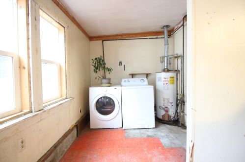 1130 Frst Dr, Meskegon MI 49442-4812 exterior