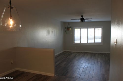 10215 26th St, Phoenix AZ 85050-1906 exterior