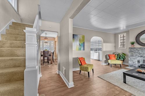 1314 Bellaire Pl, Pittsburgh PA  15226-1830 exterior