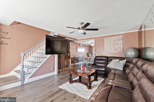 2621 Emily St, Philadelphia, PA 19145-2507