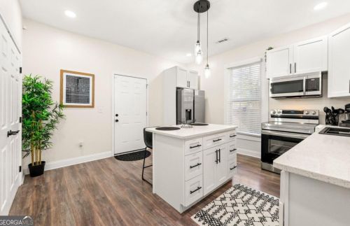 1714 Connally Dr, Atlanta GA  30344-2519 exterior