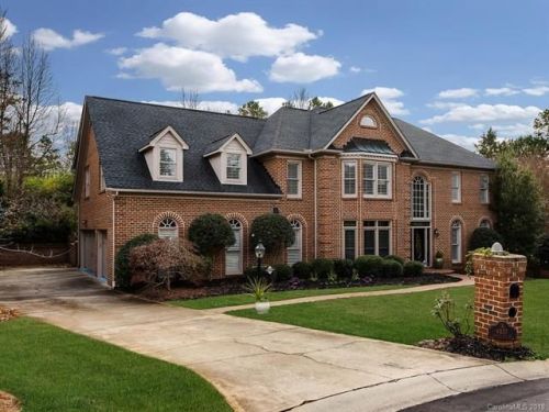 4837 Noras Path Rd, Charlotte NC  28226-3466 exterior