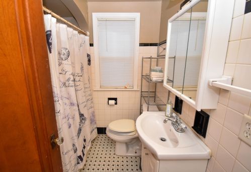 3308 46, Milwaukee WI 53219-4824 exterior