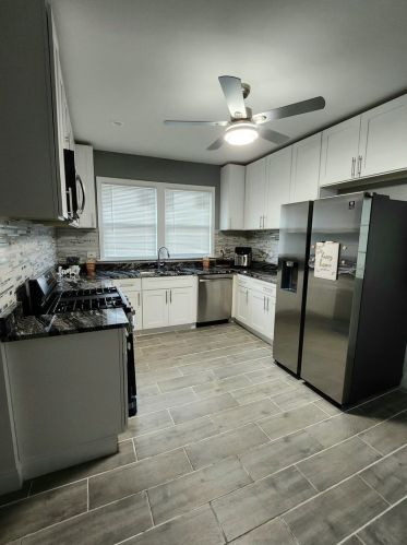 12056 Lafayette Ave, Chicago IL  60628-6641 exterior