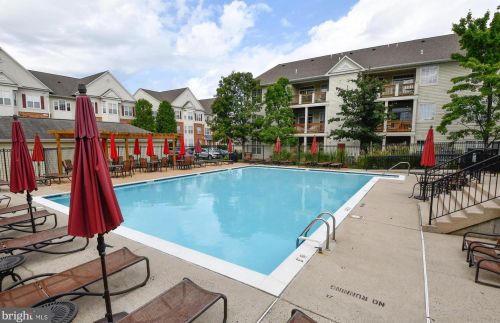 6475 Cheyenne Dr, Alexandria VA 22312-2358 exterior