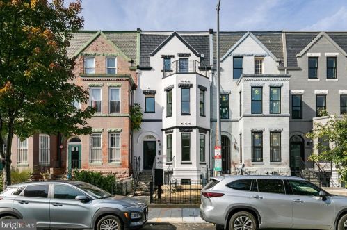 2556 University Pl, Washington DC  20009-4509 exterior