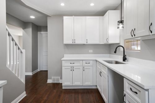 5548 Kilbourn Ave, Chicago IL  60629-4808 exterior