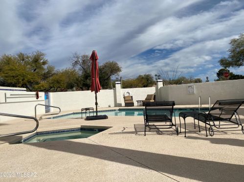 5221 1st Ave, Tucson AZ  85718-4701 exterior