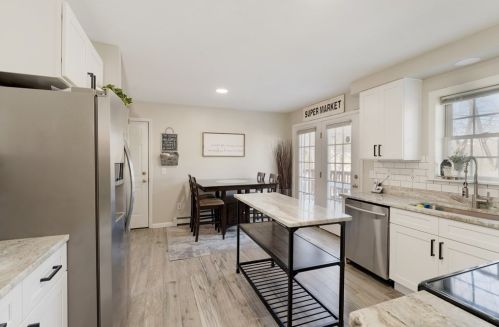 47 Kenberma Rd, Worcester, MA 01604-3923