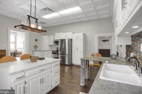 301 Penn St, Huntingdon PA 16652-1609 exterior