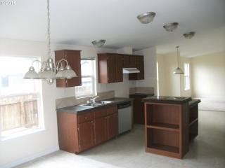 4986 Morely Loop, Eugene, OR 97402-2240