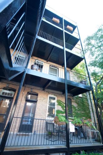 2033 Racine Ave, Chicago IL 60608-3201 exterior