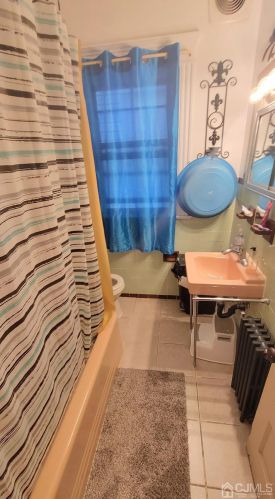 118 Hamilton St, New Brunswick NJ 08901-1807 exterior