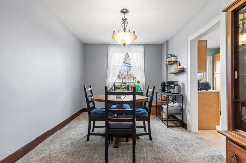 2744 Connecticut Ave, Pittsburgh PA  15216-1933 exterior