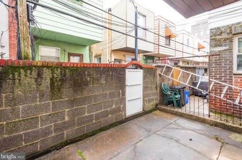 1835 Carlisle St, Philadelphia PA 19145-2306 exterior