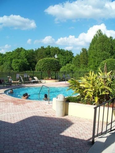 216 Afton Sq, Altamonte Springs FL 32714-3834 exterior