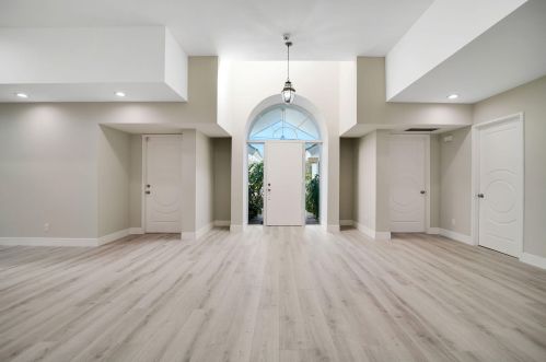 3997 5 Ave, Boca Raton FL 33432-6073 exterior