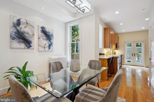 921 E St, Washington DC 20003-2845 exterior