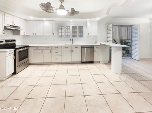 6506 12th Pl, Phoenix, AZ 85014-1304