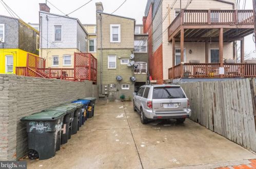 702 Quincy St, Washington DC 20017-2615 exterior