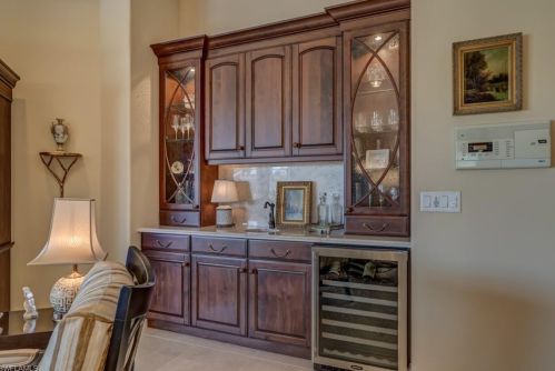 5597 Hammock Is Dr, Naples FL 34119-4692 exterior