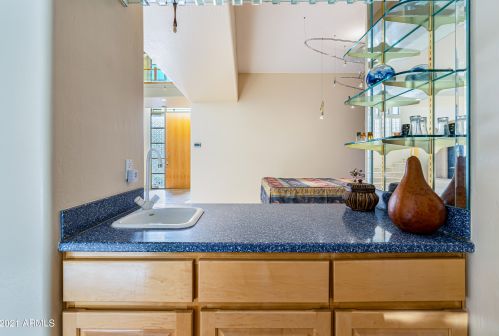 6413 31st St, Phoenix AZ 85008-1127 exterior