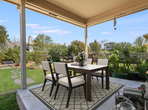 9609 Castle Pines Dr, Austin TX 78717-3898 exterior