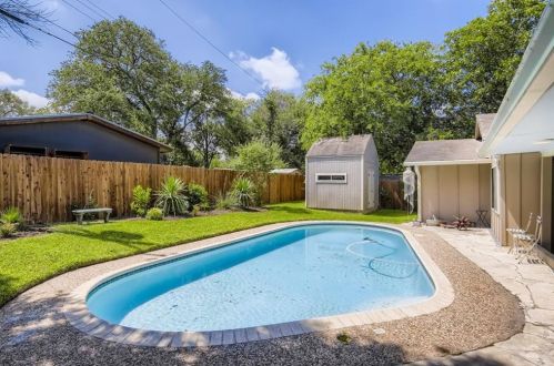 10505 Berthound Dr, Austin TX 78758-4732 exterior