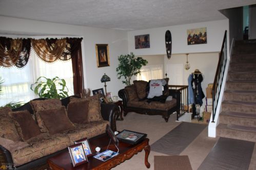 2250 Fern Vly Dr, Atlanta GA 30331-7776 exterior