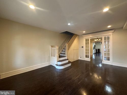 5813 Chestnut St, Philadelphia, PA 19139-3110