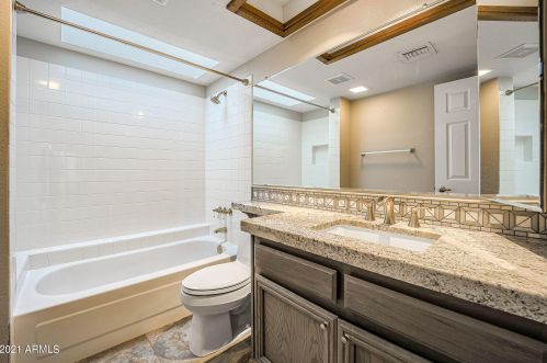 10843 11th St, Phoenix AZ 85020-5836 exterior