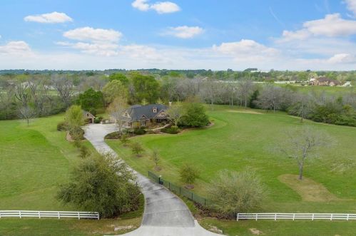 2200 Spring Branch Rd, Montgomery, TX 77316-4434