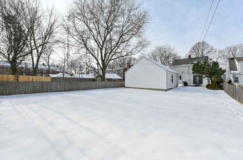 4634 Idlewild Ave, Milwaukee WI 53211-1039 exterior
