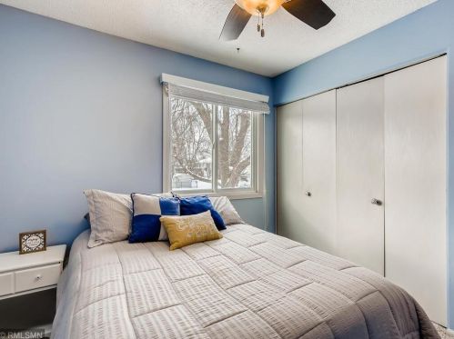 1758 Forssa Way, Saint Paul MN 55122-2658 exterior