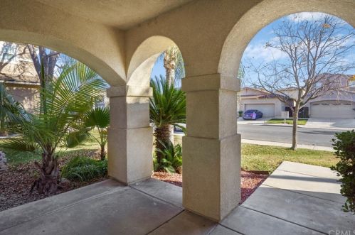 43207 Matera Ct, Temecula, CA 92592-9138