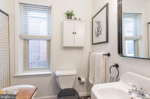 2536 Collins St, Philadelphia PA 19125-1407 exterior