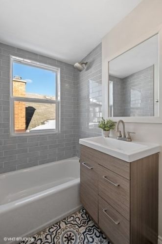 7307 Vernon Ave, Chicago IL  60619-1718 exterior