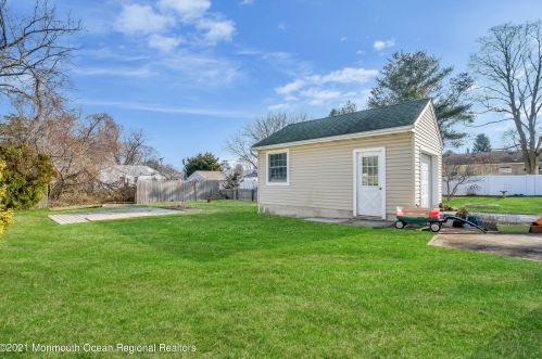 907 Ellison Ave, Point Pleasant Beach NJ 08742-2934 exterior