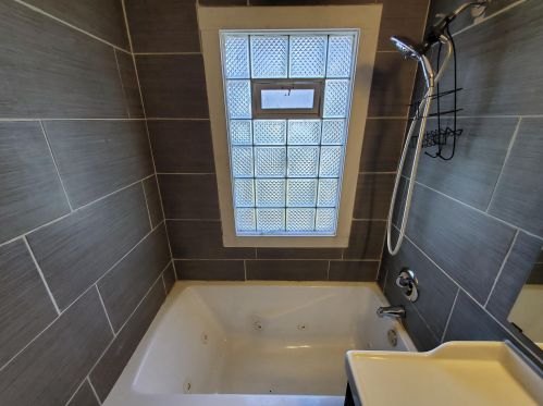 4906 37th St, Milwaukee WI  53221-2529 exterior