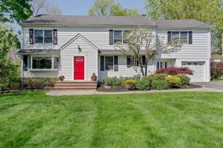 6 Homestead Rd, Edison NJ  08820-2548 exterior