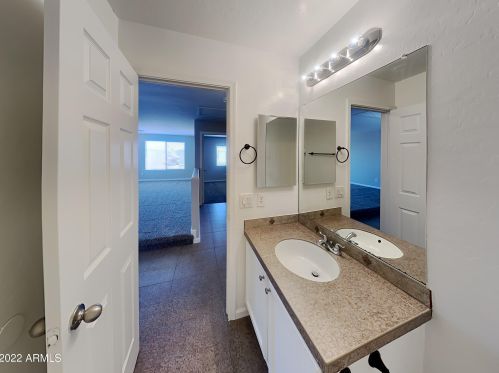 11229 Devonshire Ave, Phoenix AZ  85037-5347 exterior