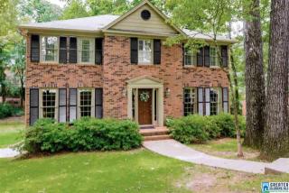 2501 Old Oak Ln, Birmingham, AL 35243-4426