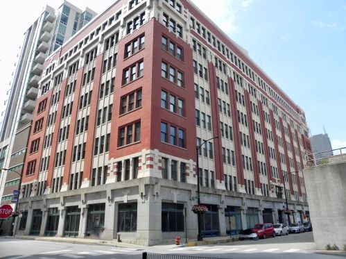 732 Financial Pl, Chicago IL  60605-1708 exterior