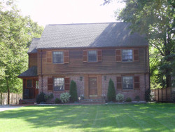 50 Evergreen Ave, Newton, MA 02466-1703