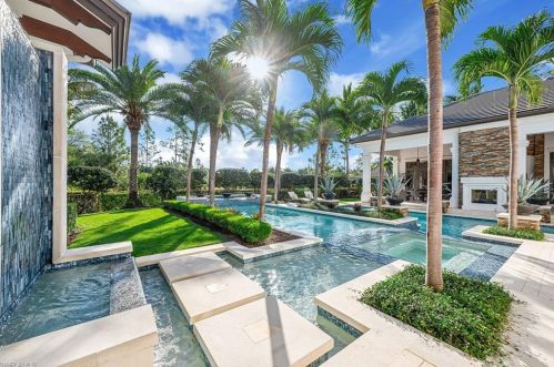 16951 Verona Ln, Naples FL 34110 exterior